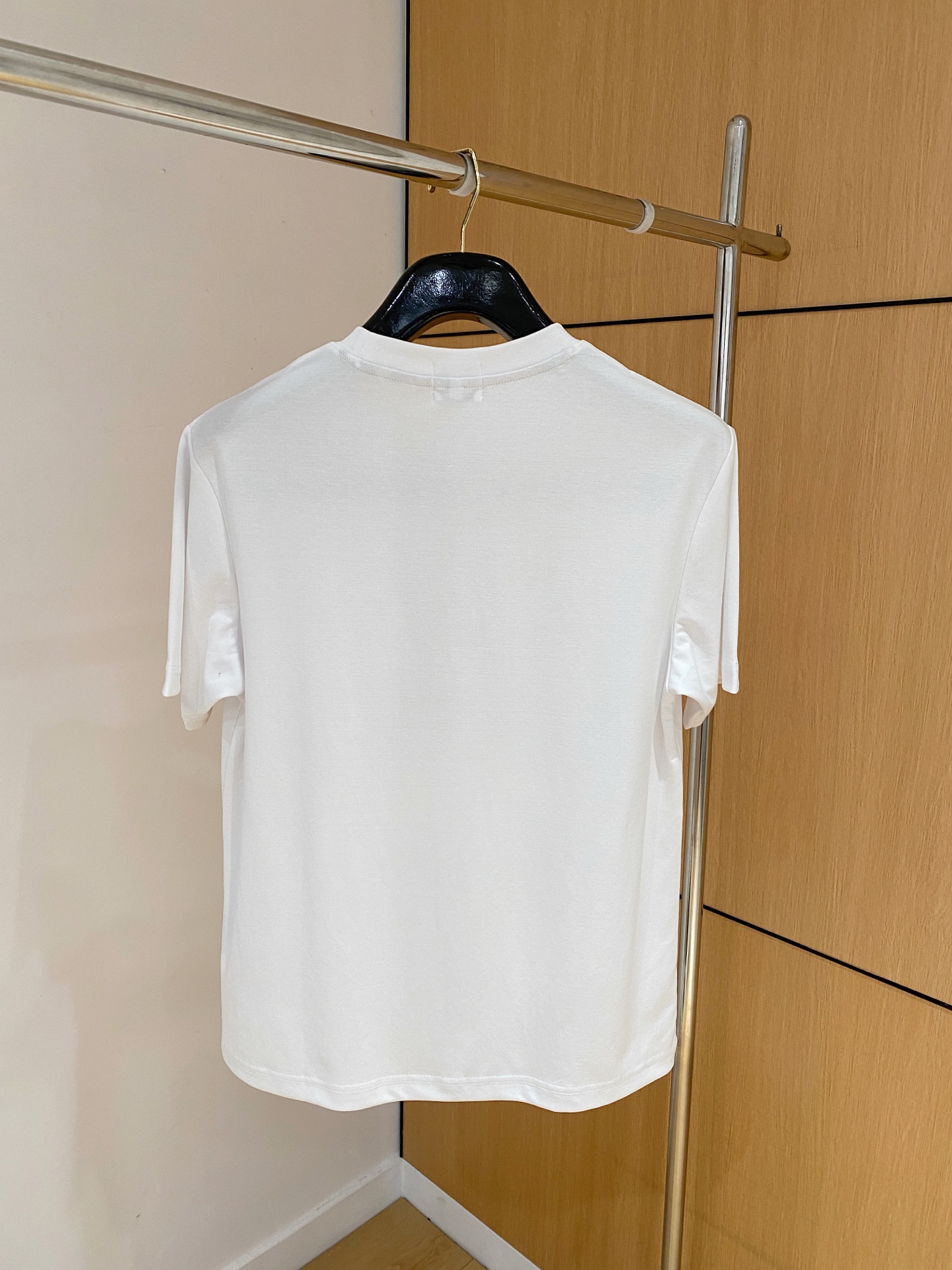 short sleeves